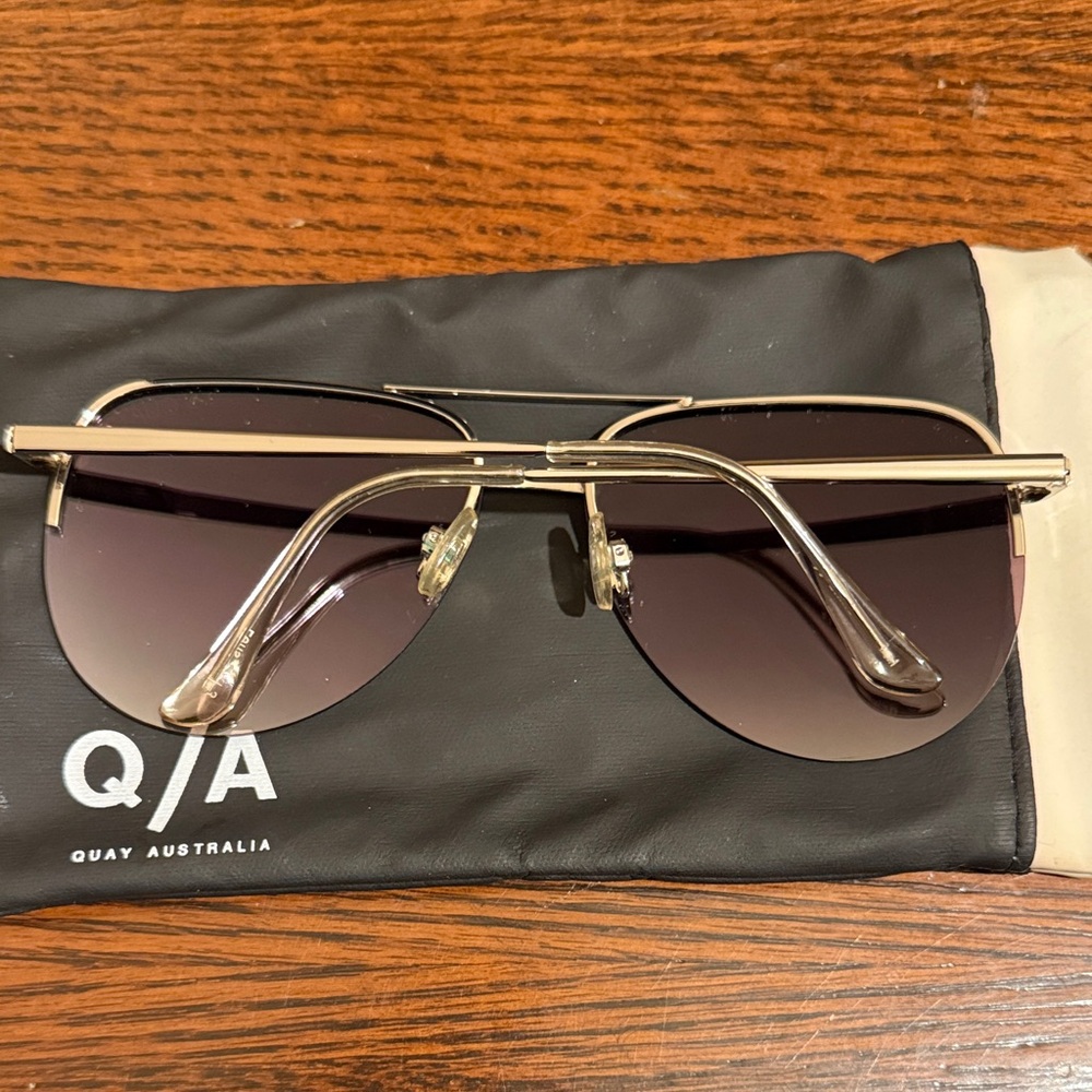 Quay Australia The Playa Silver Sunglasses - Picture 3 of 3